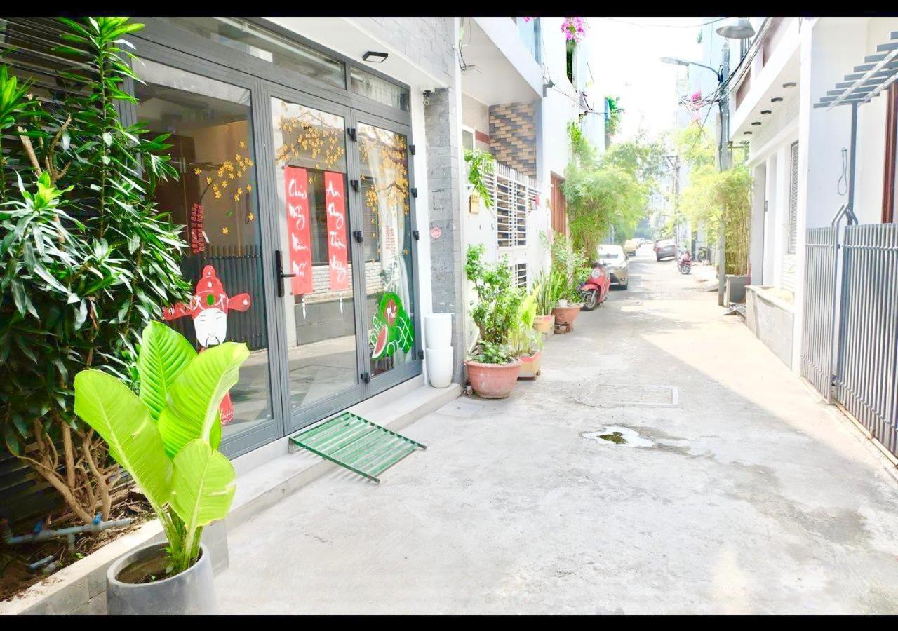 6 Bedroom House - Best Location - 5Mins My Khe Beach Дананг Екстериор снимка